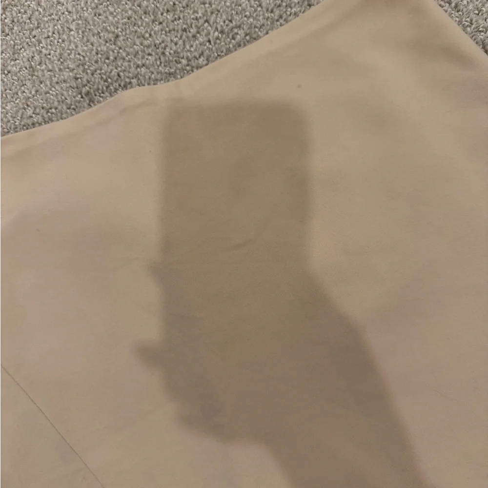 Tan skort 🤍 - Picture 6 of 9